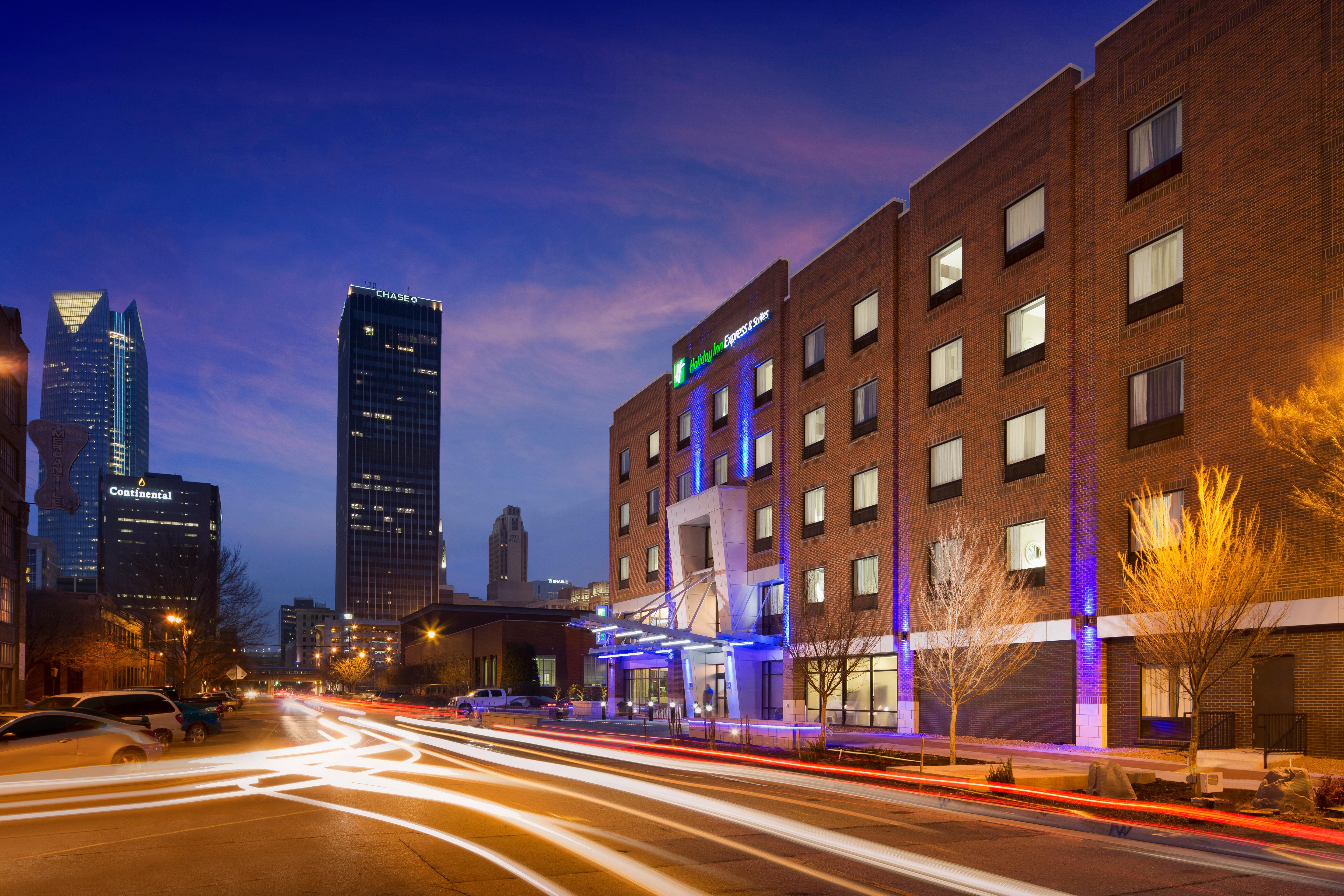 Holiday Inn Express & Suites Oklahoma City Downtown - Bricktown By Ihg Extérieur photo