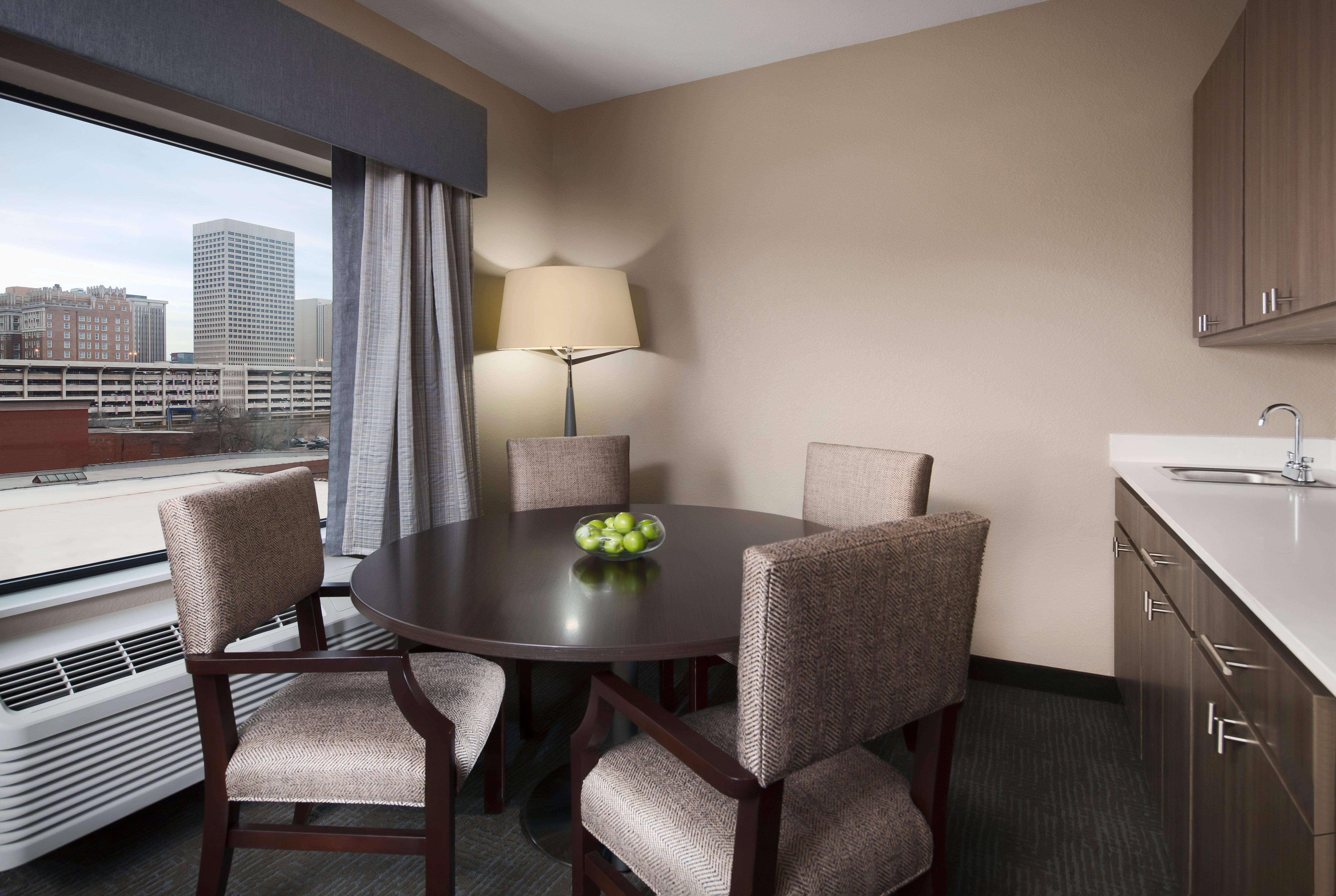 Holiday Inn Express & Suites Oklahoma City Downtown - Bricktown By Ihg Extérieur photo