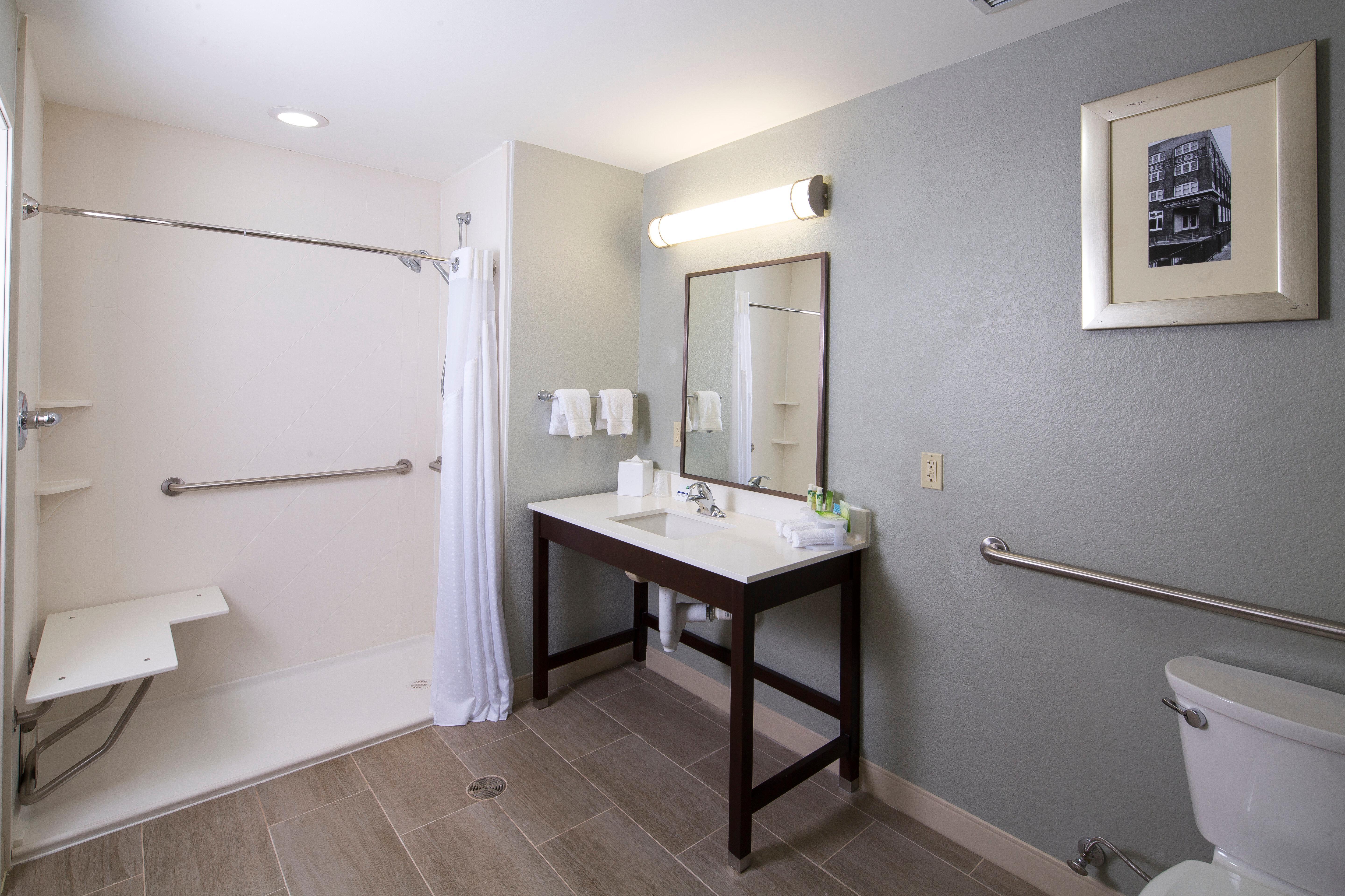 Holiday Inn Express & Suites Oklahoma City Downtown - Bricktown By Ihg Extérieur photo