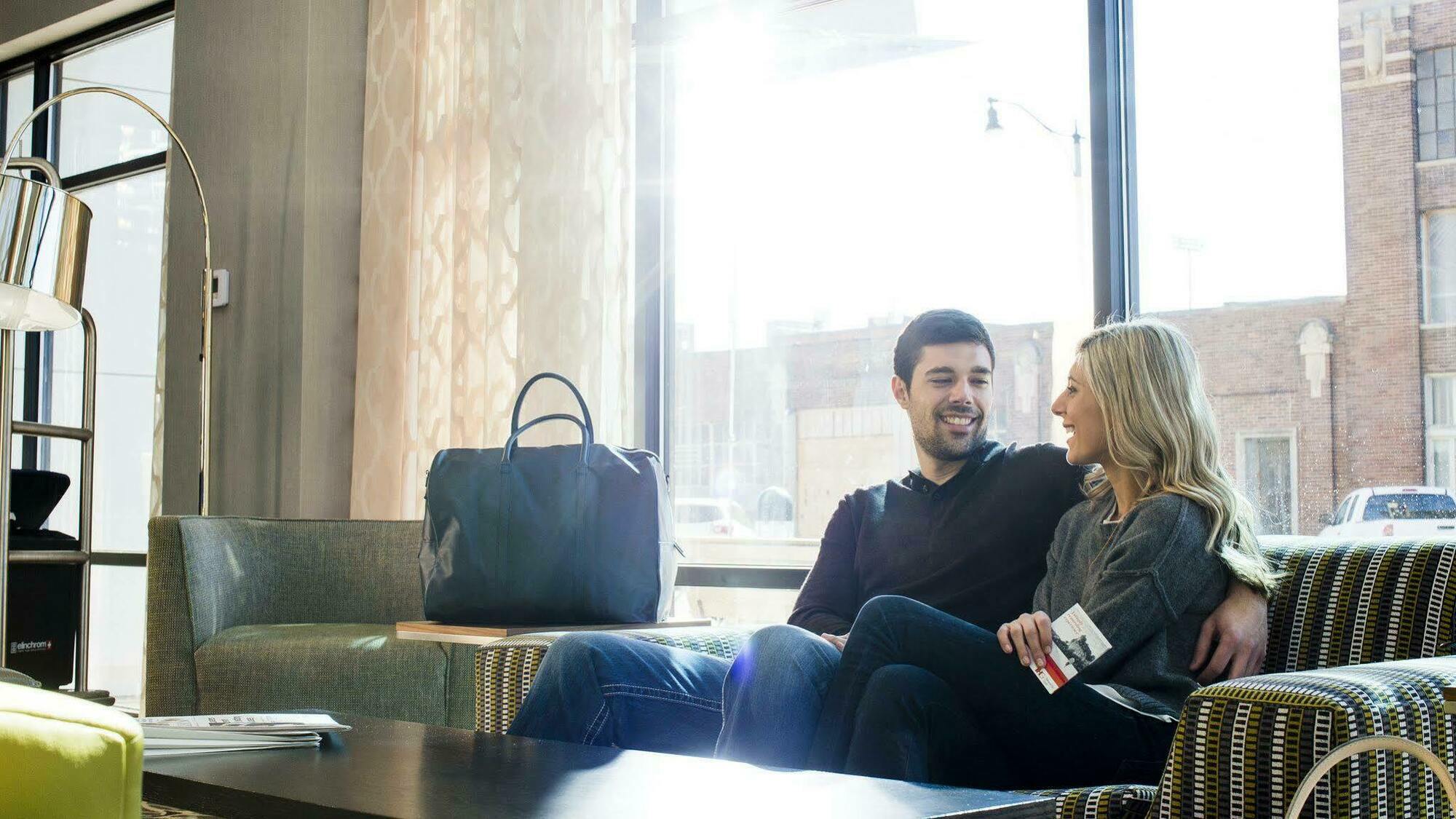 Holiday Inn Express & Suites Oklahoma City Downtown - Bricktown By Ihg Extérieur photo